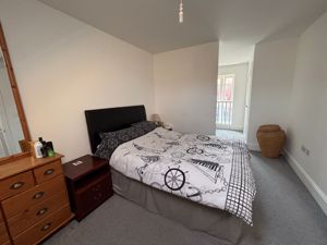 Bedroom- click for photo gallery